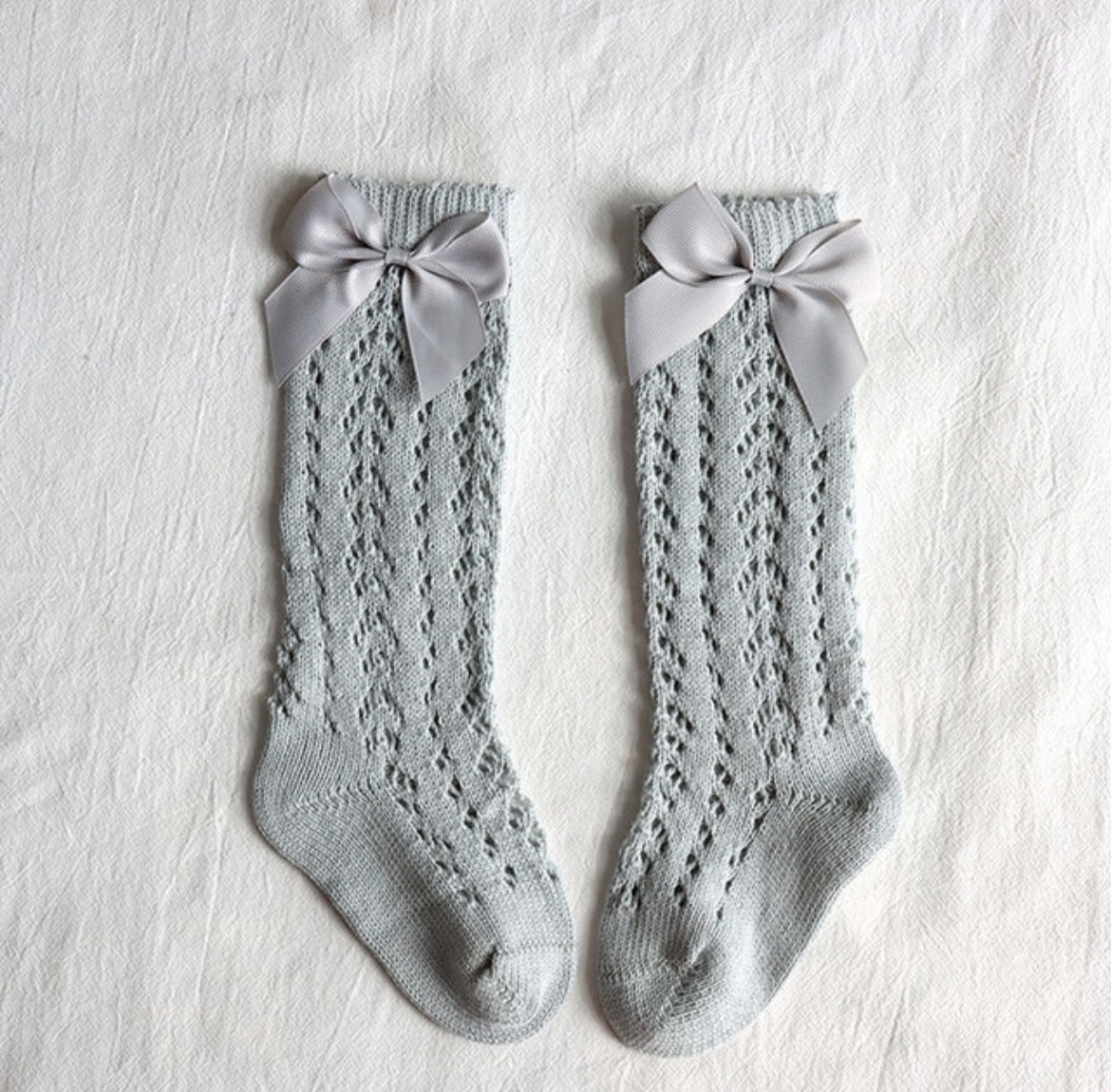 KNEE HIGH SOCKS