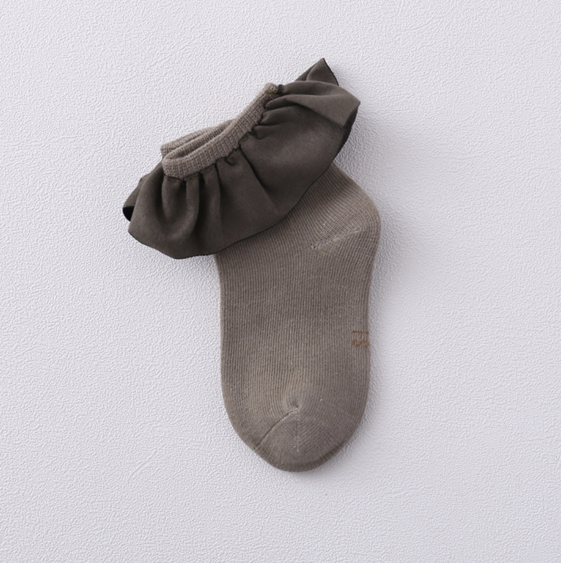 RUFFLE SOCKS